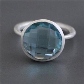925 Sterling Silver Round Shape Sky Blue Quartz Gemstone Bezel Set Ring